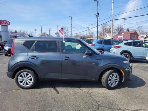 2022 Kia Soul LX