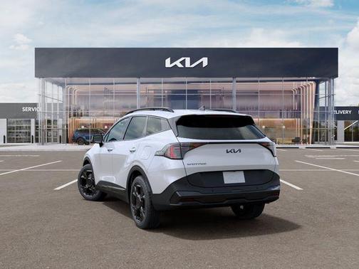 Glacial White Pearl 2026 Kia Sportage X-Line