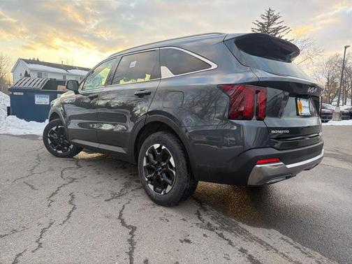 2024 Kia Sorento S