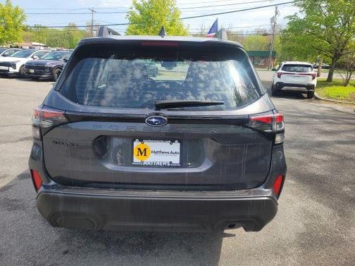Magnetite Gray Metallic 2025 Subaru Forester Base