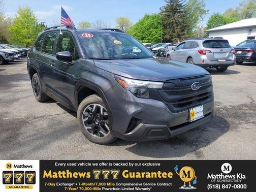 Magnetite Gray Metallic 2025 Subaru Forester Base