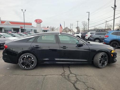2022 Kia K5 GT-Line