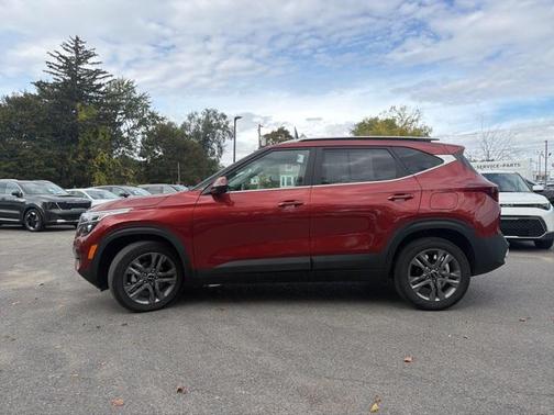 2023 Kia Seltos S