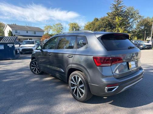 2022 Volkswagen Taos 1.5T SE
