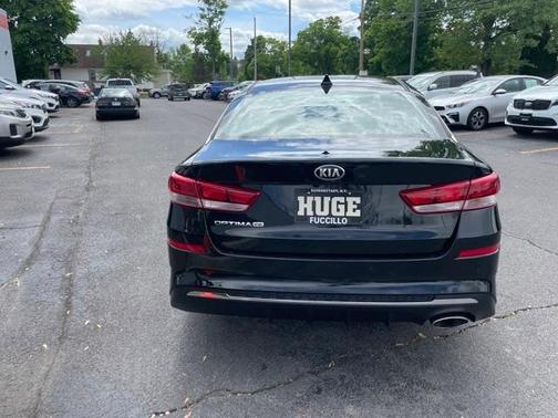 Photo 4 of 25 of 2019 Kia Optima LX