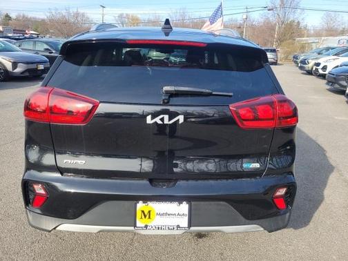2022 Kia Niro LXS