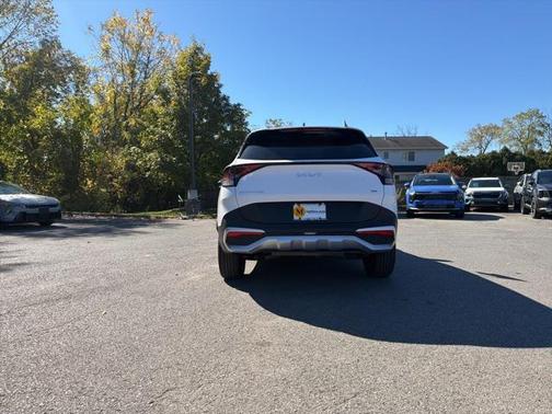 2025 Kia Sportage EX