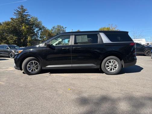 2022 Kia Carnival LXS
