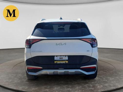 Glacial White Pearl 2024 Kia Sportage EX