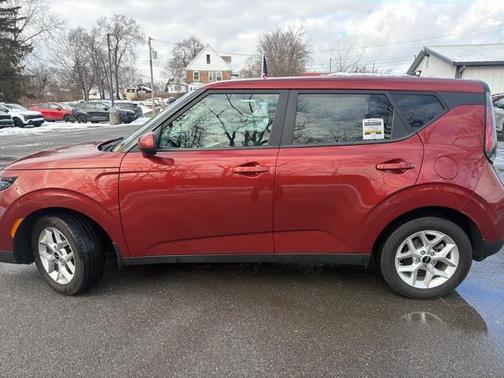2023 Kia Soul LX