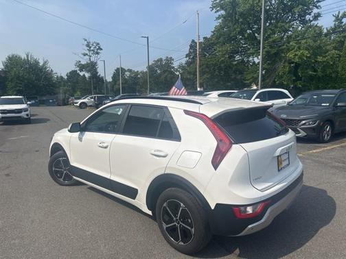 2024 Kia Niro EX