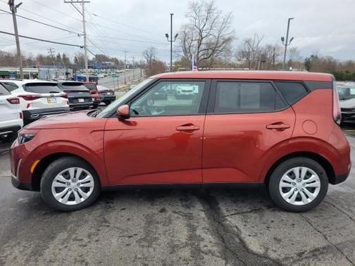 2023 Kia Soul LX