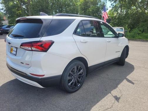 2022 Chevrolet Equinox AWD RS