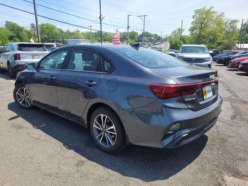 2022 Kia Forte LXS