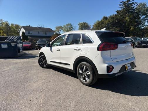 2022 Kia Niro LXS