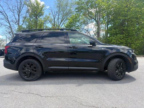 Ebony Black 2023 Kia Sorento S
