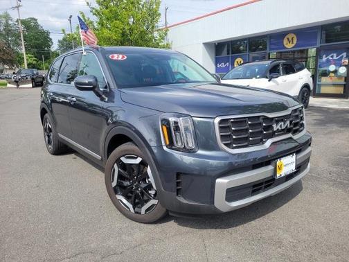 2023 Kia Telluride S