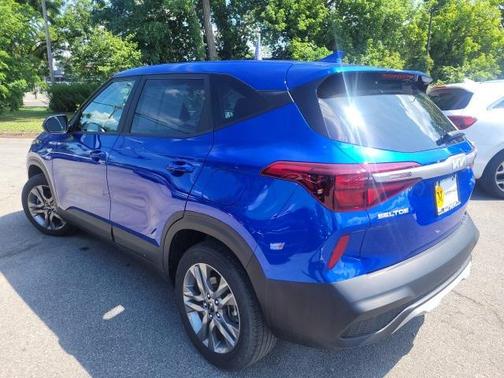 2023 Kia Seltos LX