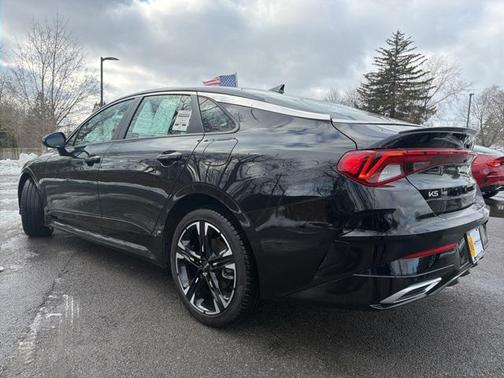 2024 Kia K5 GT-Line