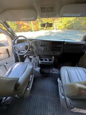 2017 GMC Savana 2500 LS