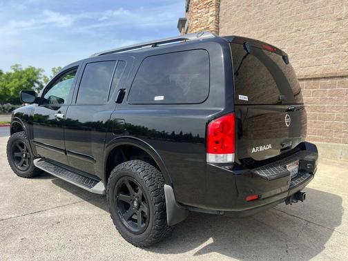 2012 Nissan Armada SV
