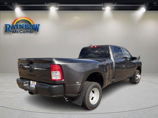 2024 RAM 3500 Tradesman Crew Cab 4x4 8' Box