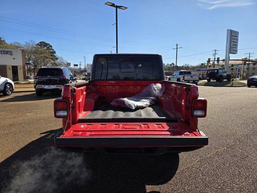 2021 Jeep Gladiator Sport S