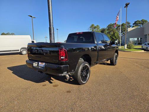 2025 RAM 2500 Big Horn Crew Cab 4x4 6'4' Box