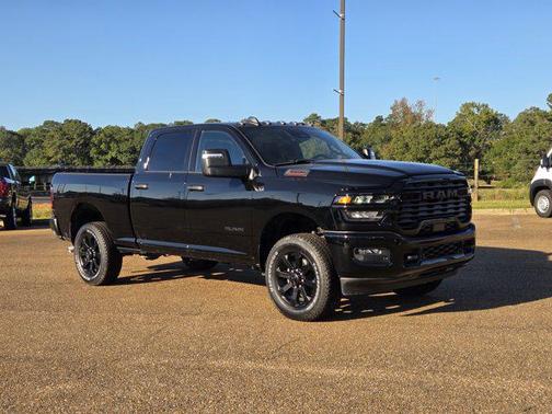 2025 RAM 2500 Big Horn Crew Cab 4x4 6'4' Box