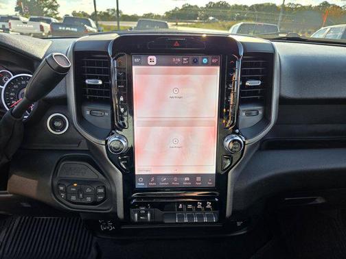 2026 RAM 2500 Tradesman Crew Cab 4x4 6'4' Box