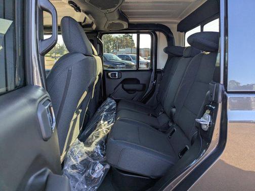 2025 Jeep Gladiator Nighthawk