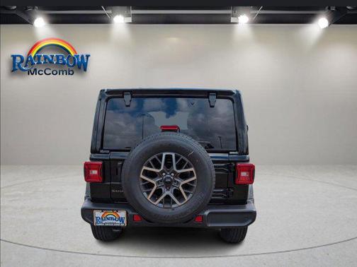 2025 Jeep Wrangler 4-Door Sahara 4x4