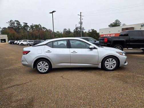 2022 Nissan Sentra S
