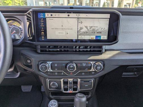 2025 Jeep Gladiator Nighthawk