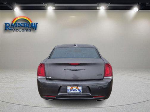 2021 Chrysler 300 Touring