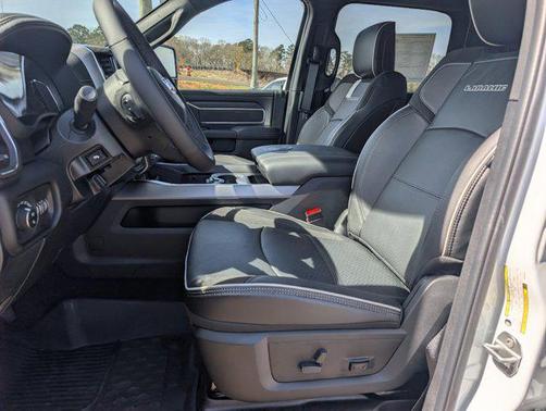 2026 RAM 3500 Laramie Crew Cab 4x4 8' Box