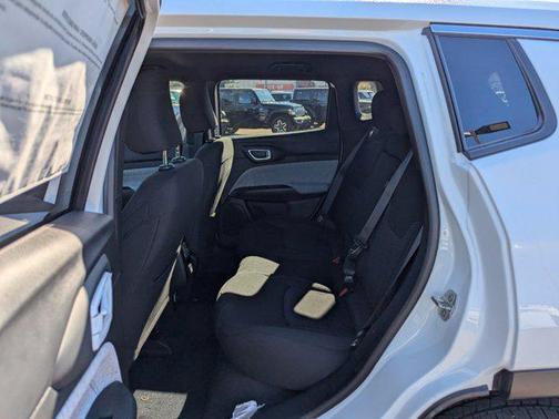 2025 Jeep Compass Sport