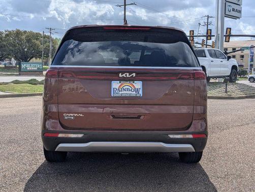2024 Kia Carnival LX