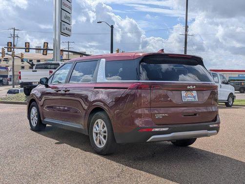 2024 Kia Carnival LX