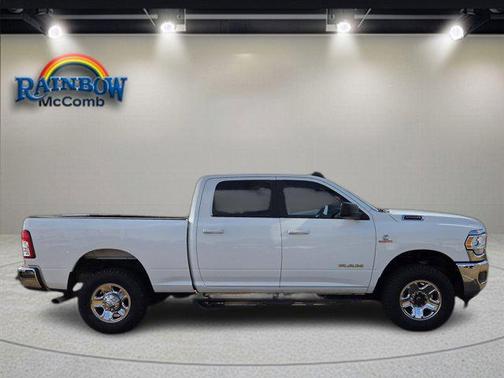 2020 RAM 2500 Big Horn Crew Cab 4X4 6'4' Box