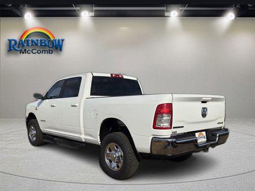 2020 RAM 2500 Big Horn Crew Cab 4X4 6'4' Box