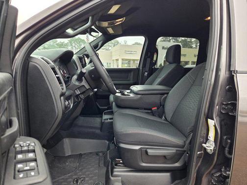 2026 RAM 2500 Black Express Crew Cab 4x4 6'4' Box