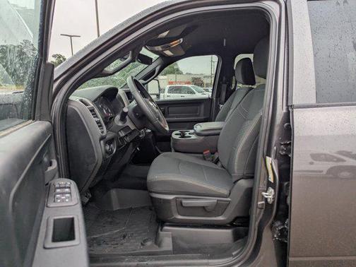 2025 RAM 2500 Tradesman Crew Cab 4x4 6'4' Box