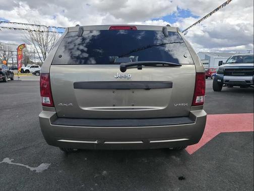 2005 Jeep Grand Cherokee Laredo