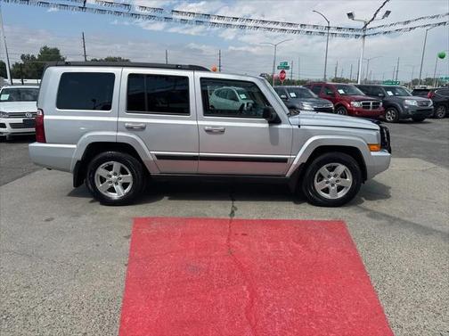 2008 Jeep Commander Sport