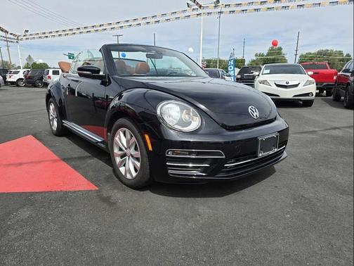 Brown 2017 Volkswagen Beetle 1.8T