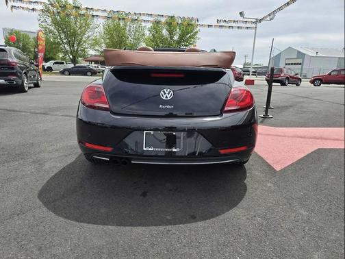 Brown 2017 Volkswagen Beetle 1.8T