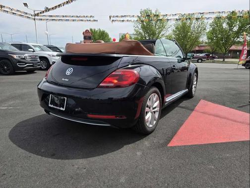 Brown 2017 Volkswagen Beetle 1.8T