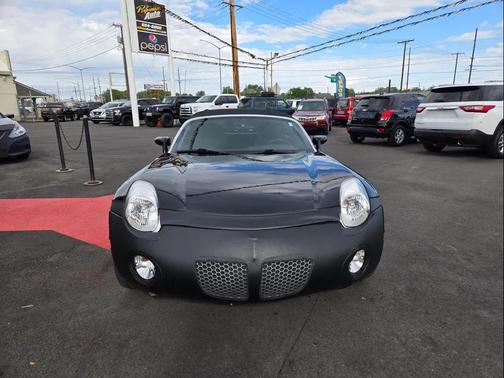 Mysterious (Black) 2006 Pontiac Solstice