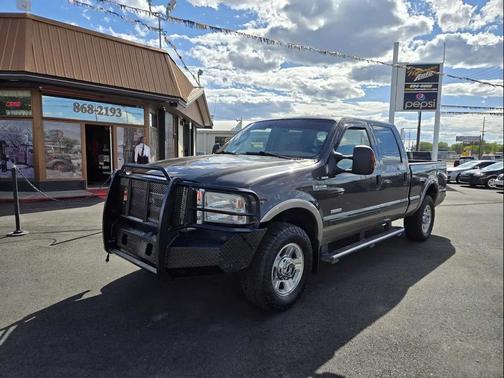 Gray 2005 Ford F-250 XLT